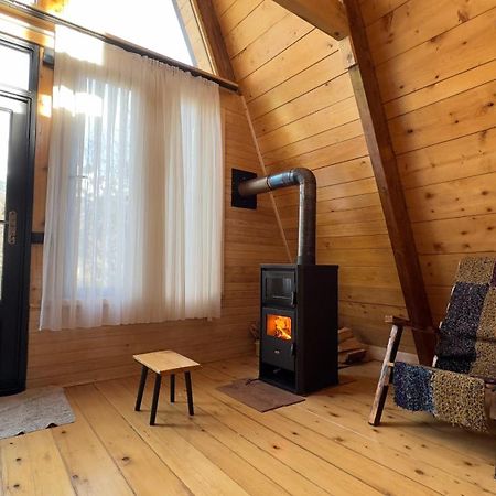 A-Frame Μέστια Εξωτερικό φωτογραφία
