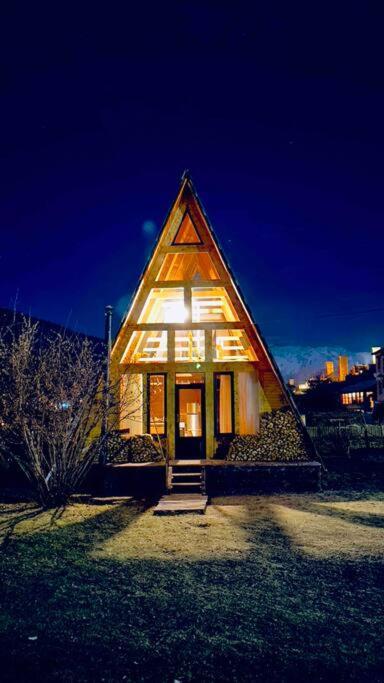 A-Frame Μέστια Εξωτερικό φωτογραφία