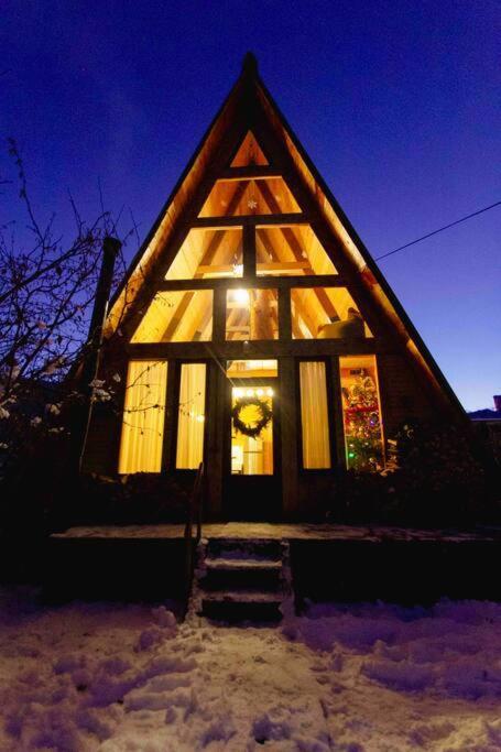 A-Frame Μέστια Εξωτερικό φωτογραφία