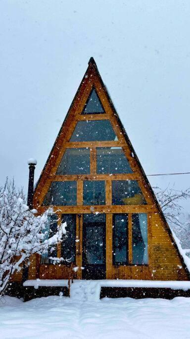 A-Frame Μέστια Εξωτερικό φωτογραφία