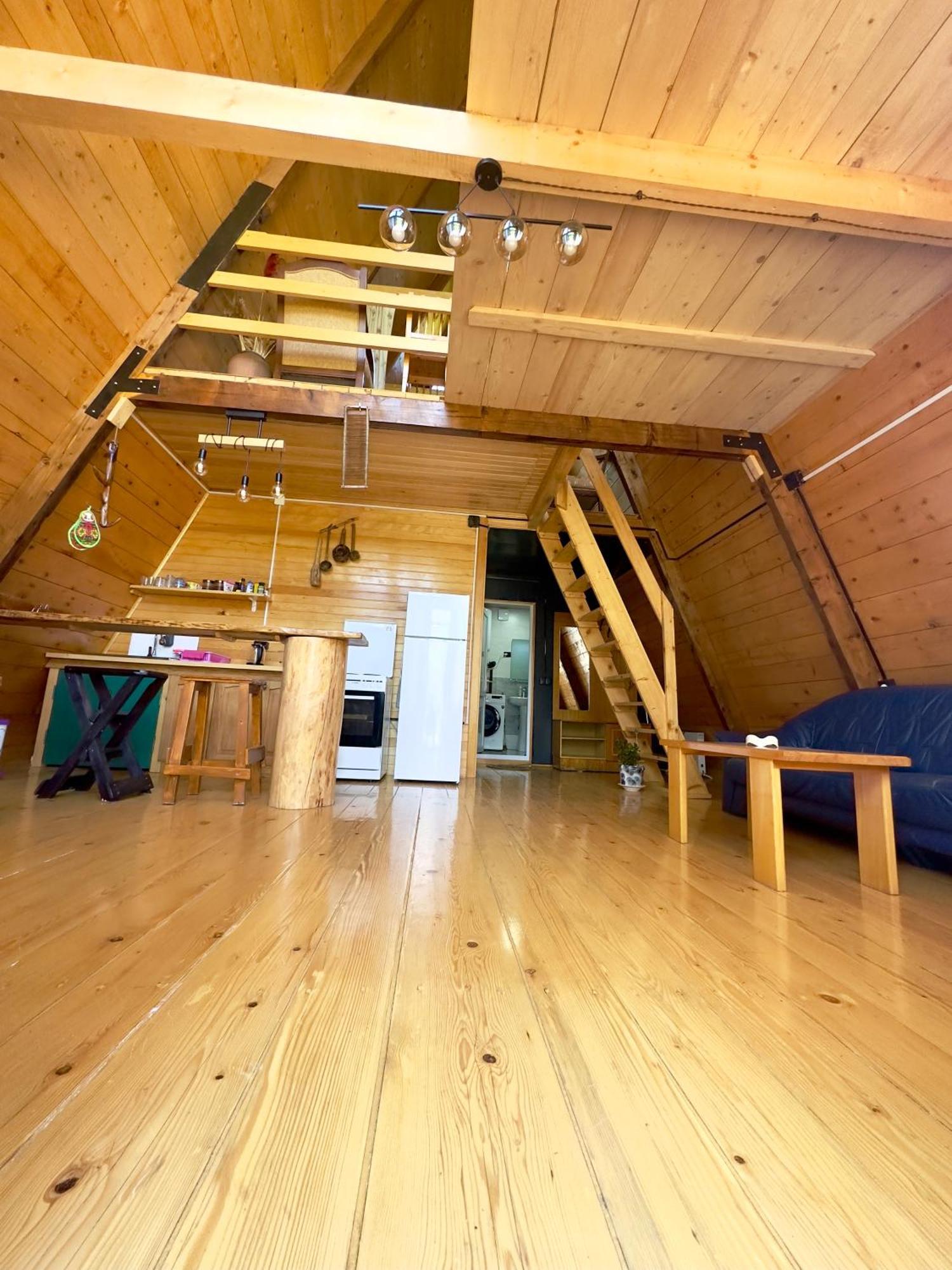 A-Frame Μέστια Εξωτερικό φωτογραφία