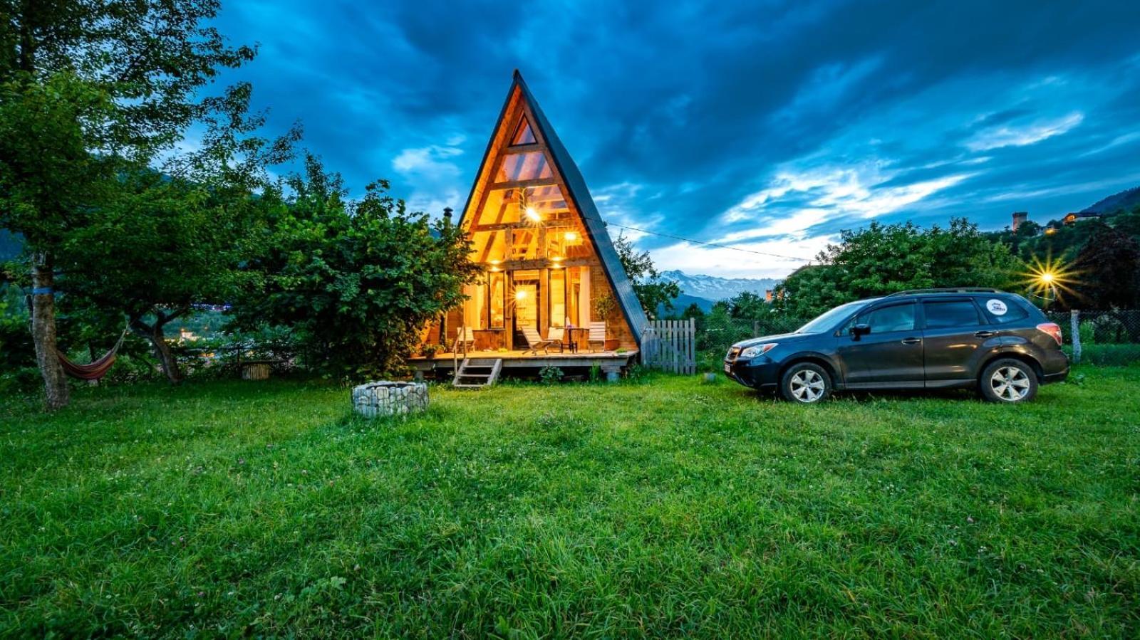 A-Frame Μέστια Εξωτερικό φωτογραφία