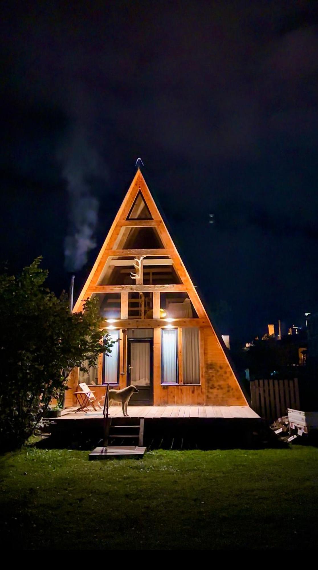 A-Frame Μέστια Εξωτερικό φωτογραφία
